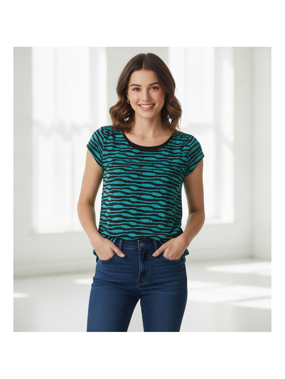 eci New York Women's Blue and Black Patterned T-Shirt Size Large